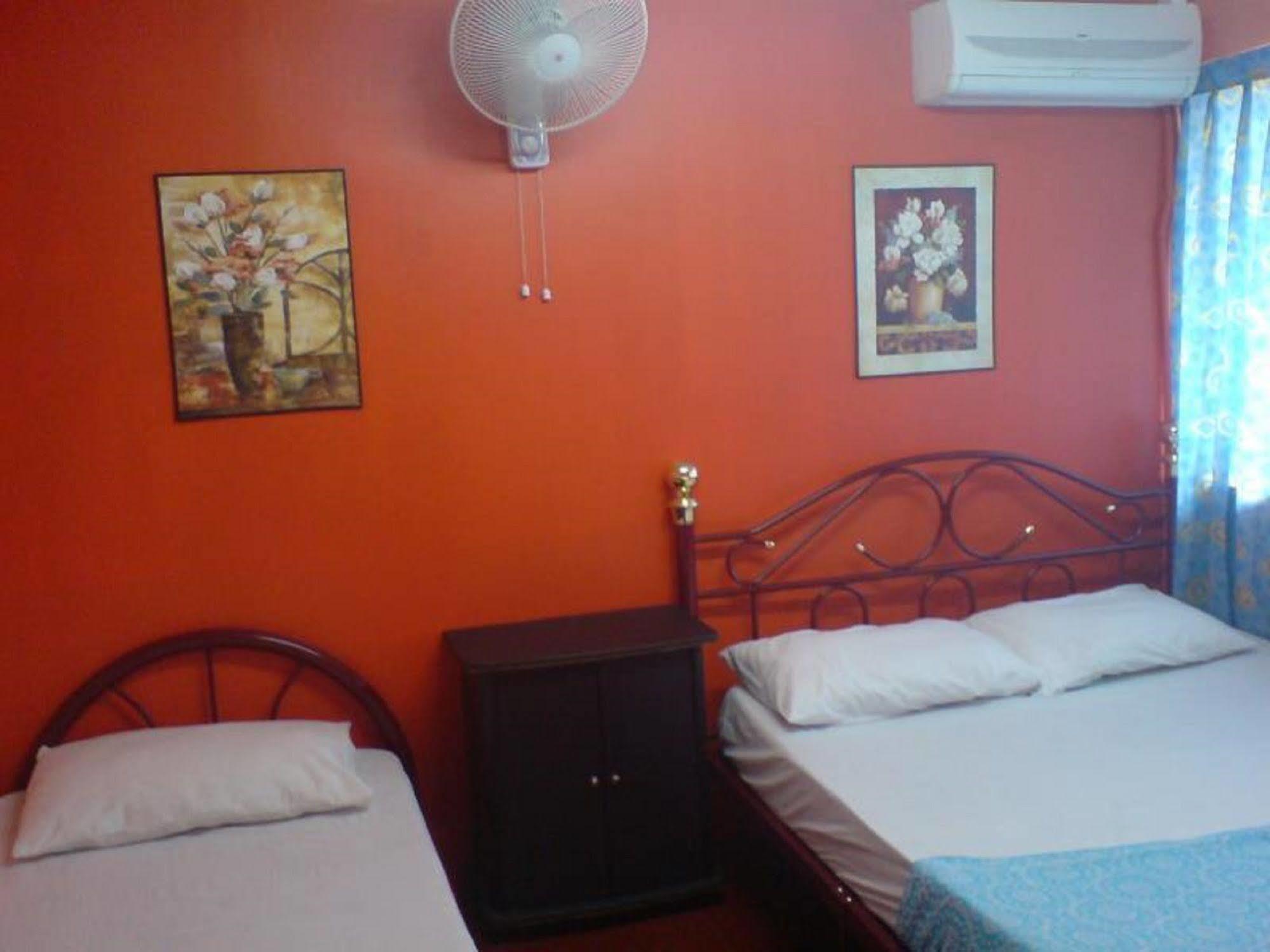 Stay In Lodge Kota Kinabalu Extérieur photo