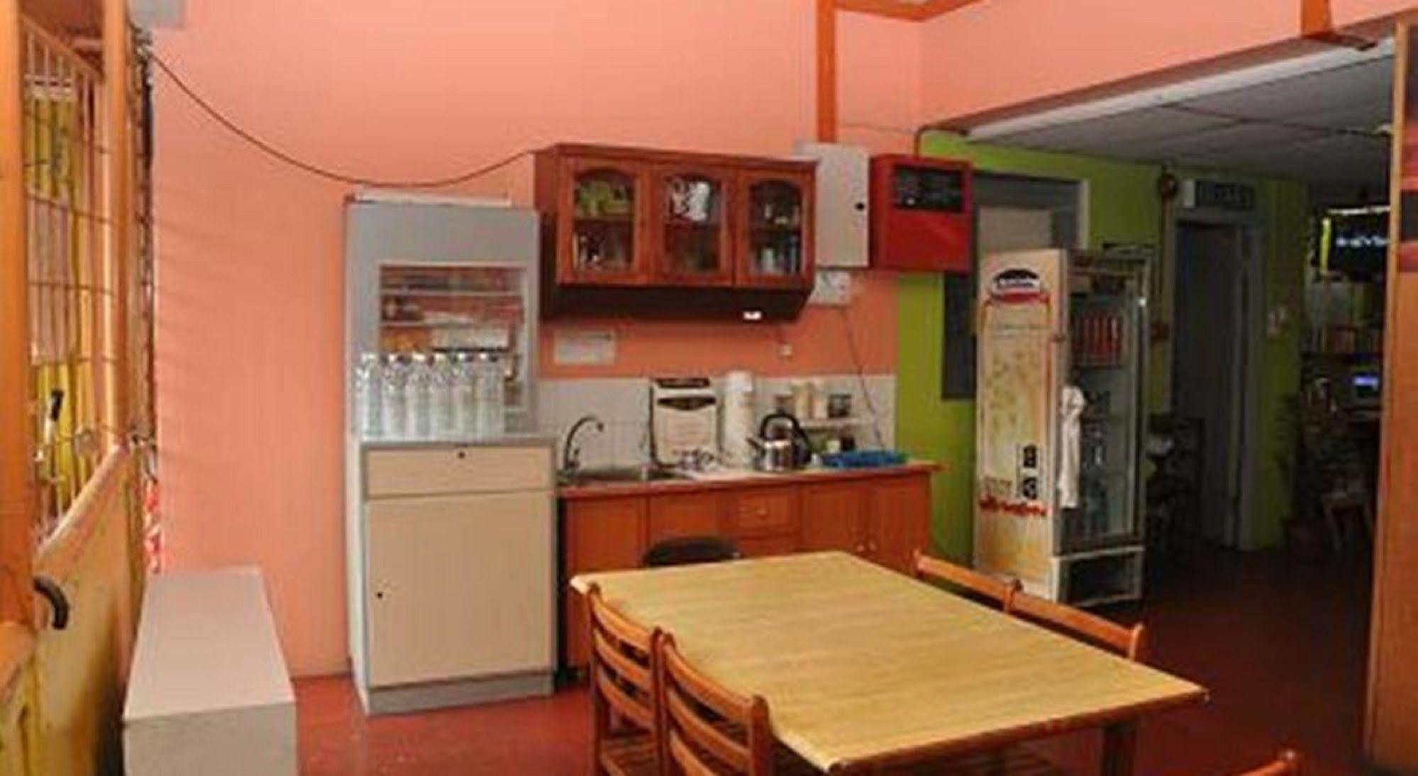 Stay In Lodge Kota Kinabalu Extérieur photo